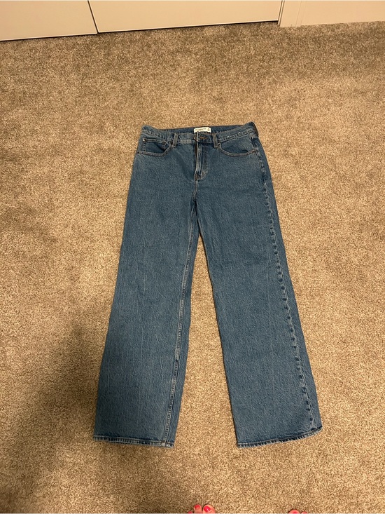 Abercrombie & Fitch Pants - Abercrombie & Fitch Wide-Leg High-Rise Jeans — Medium Blue